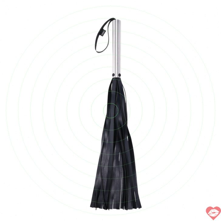 roi giả da đen Edge Flogger 30 sợi chính xác 