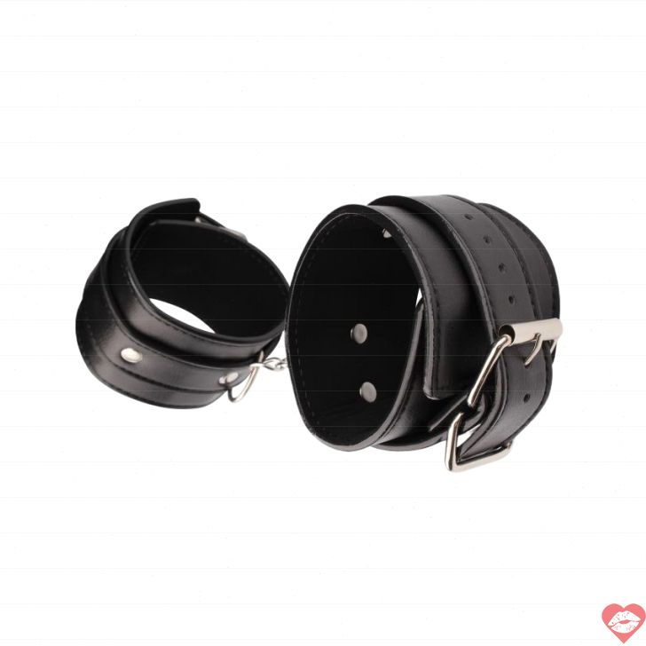 Khóa tay Chisa cổ điển đen chơi BDSM bền chắc 